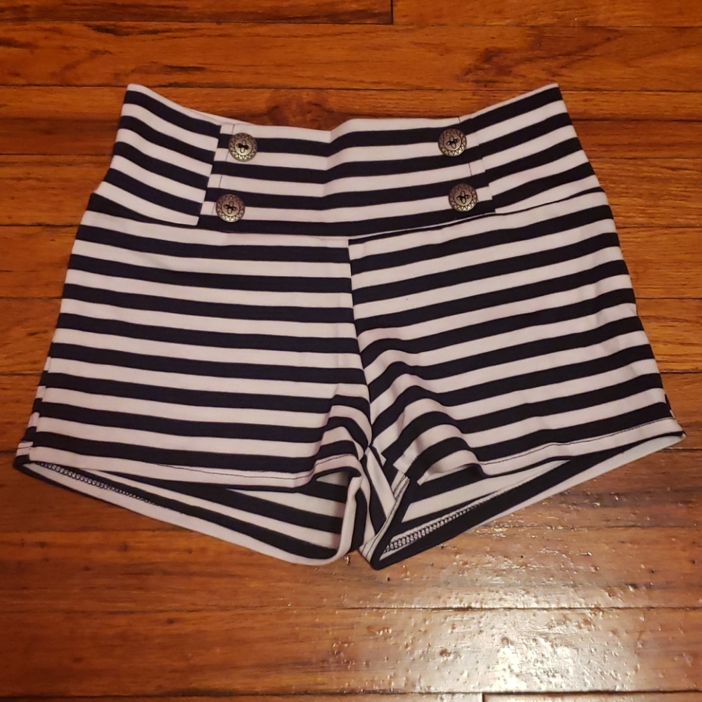 Short shorts